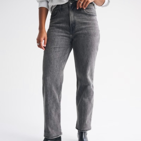 Abercrombie & Fitch Women's Curve Love High Rise Vintage Ankle Straight Jean 26 - Picture 1 of 5